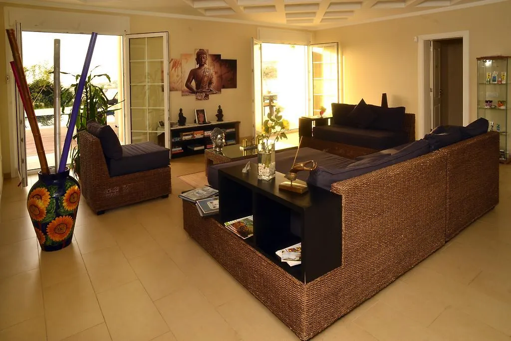 Villa Dhanvantari Costa Adeje  Üdülőközpont