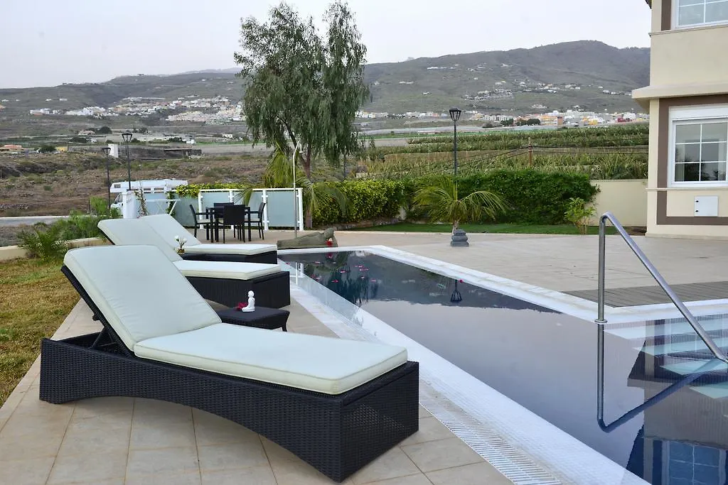 Üdülőközpont Villa Dhanvantari Costa Adeje